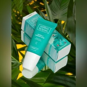 Selfless by Hyram Retinol and Rainbow Algae Repair Serum